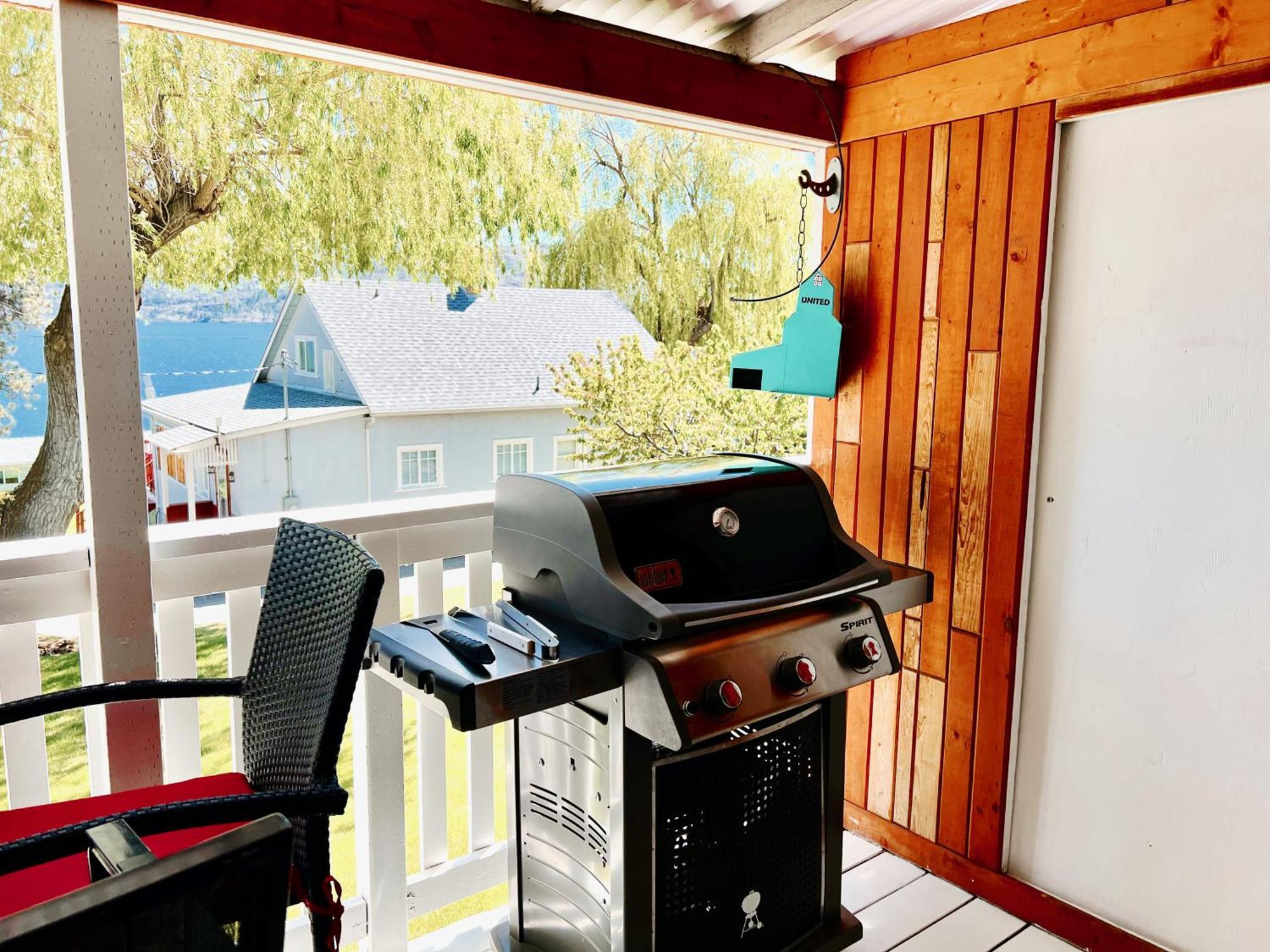 Peachland Beach Resort Exterior foto