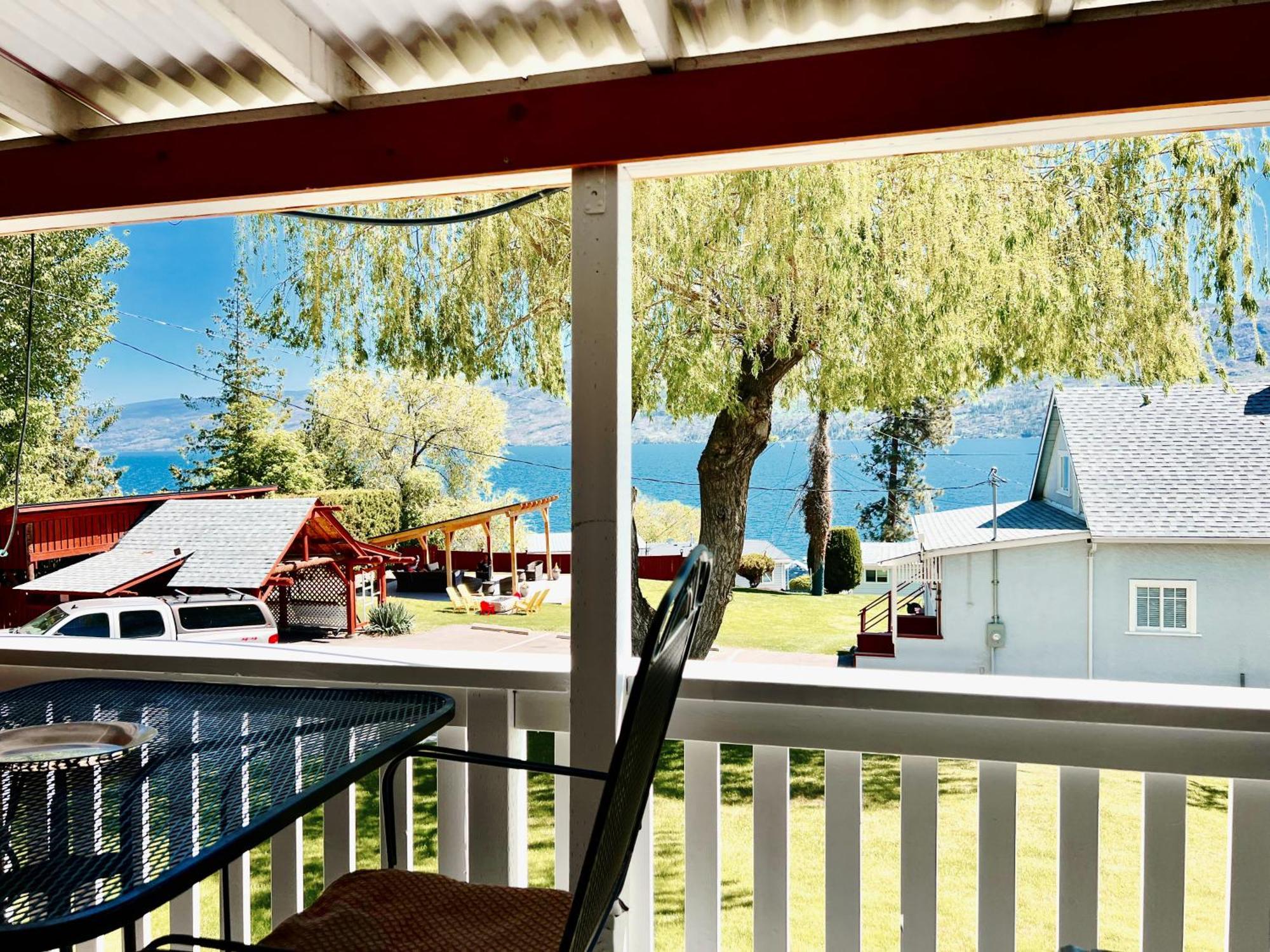 Peachland Beach Resort Exterior foto